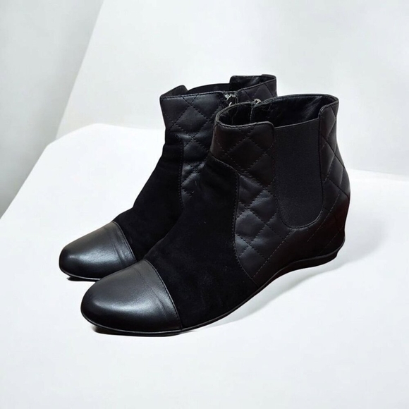 Aquatalia Womens Quilted Boot Size 7 Waterproof Black Leather Wedge Bootie - Picture 13 of 13